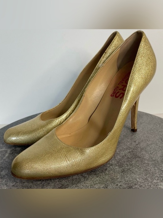 Michael Kors Shoes - Michael Kors Italian Gold Metallic Heels 8